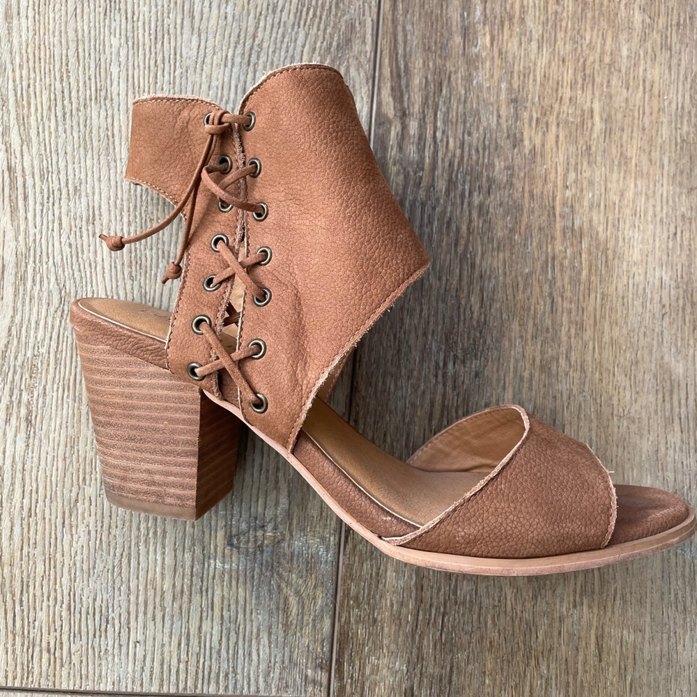 Lucky Brand LP Jessie Women Tan Lace-Up Block Heel Open Toe Sandals Size 8